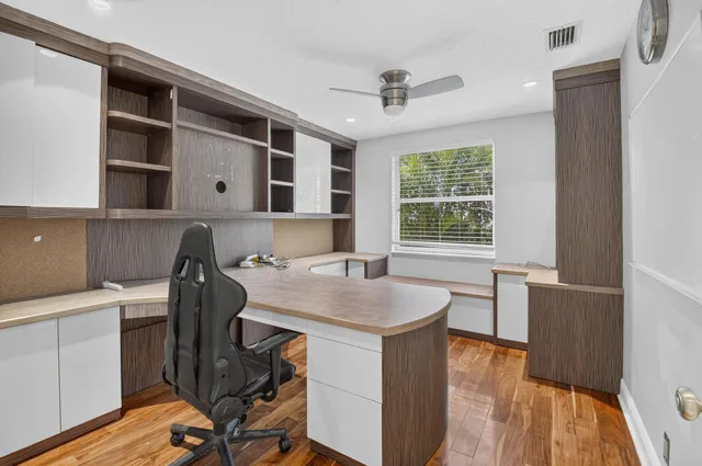 Boca Isles Residence photo 27