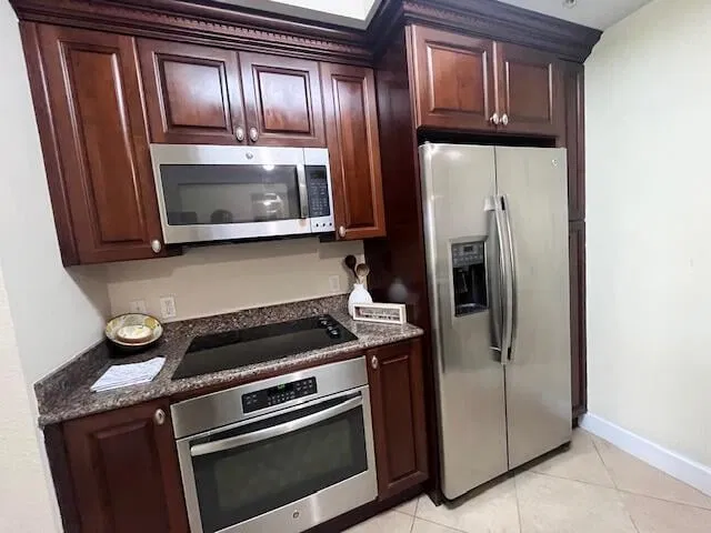 Renaissance Commons I Unit 2507 photo 8