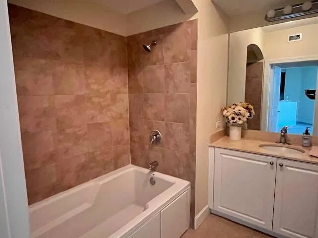 Renaissance Commons I Unit 2507 photo 21