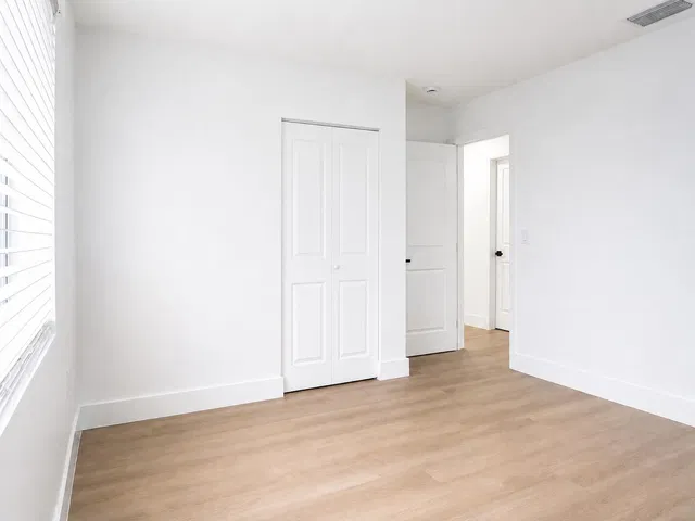 Residence photo 17