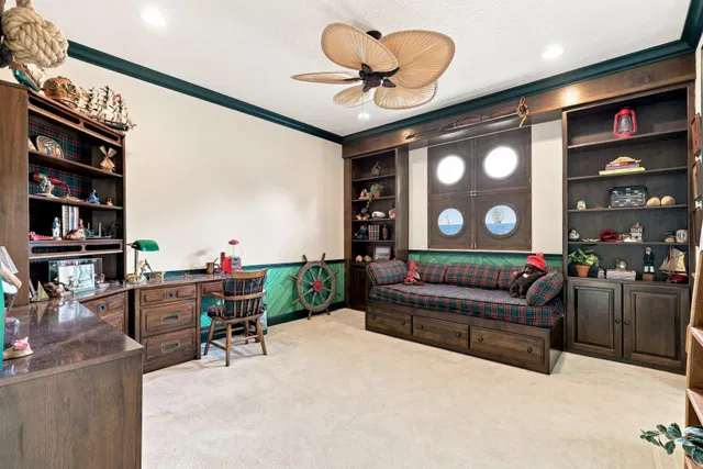 Residence photo 48