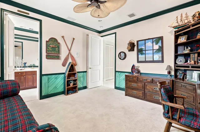 Residence photo 49