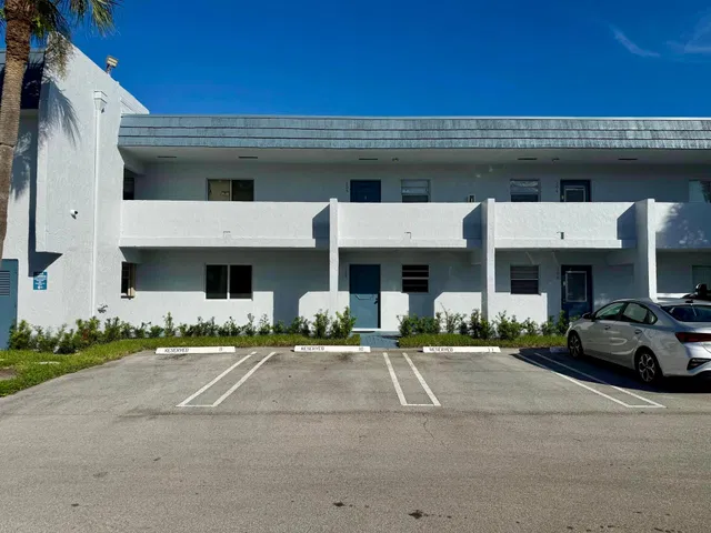 Unit 105-C photo 18