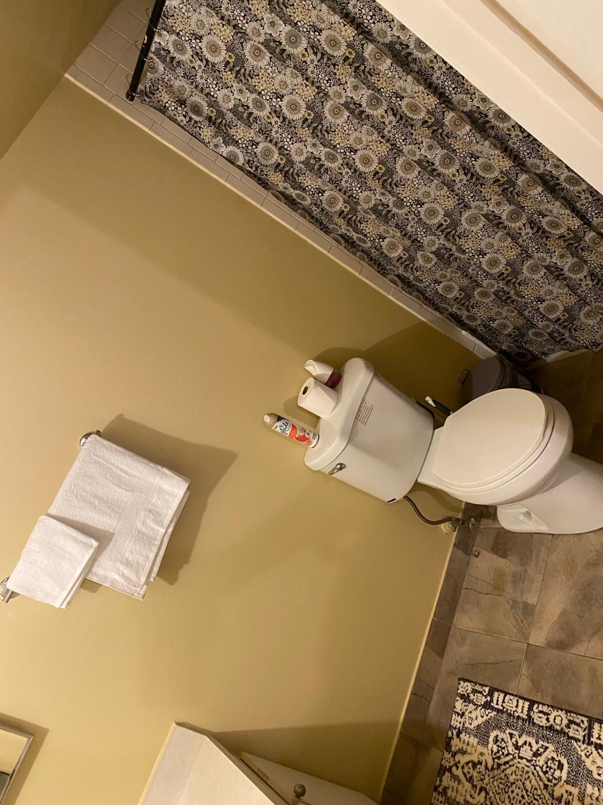 Unit 403 photo 23
