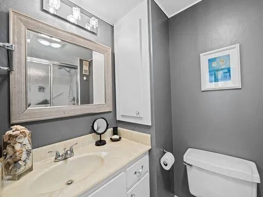 Unit 405 photo 14