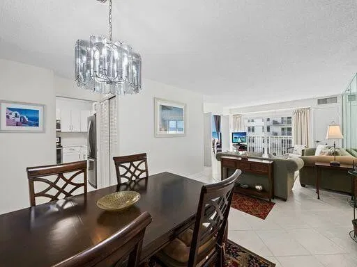 Unit 405 photo 15