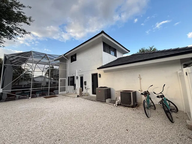 Residence photo 42