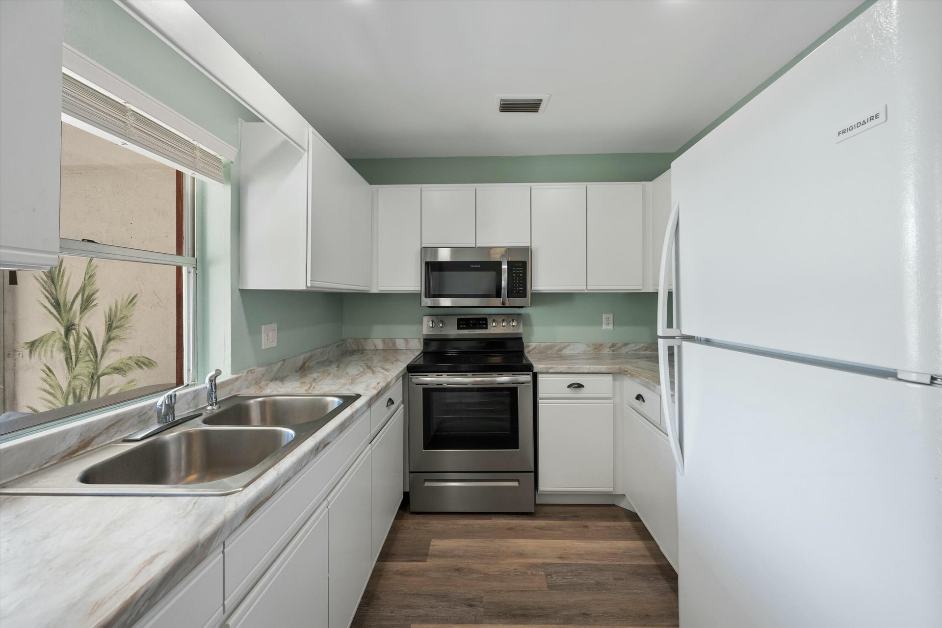Residence photo 8