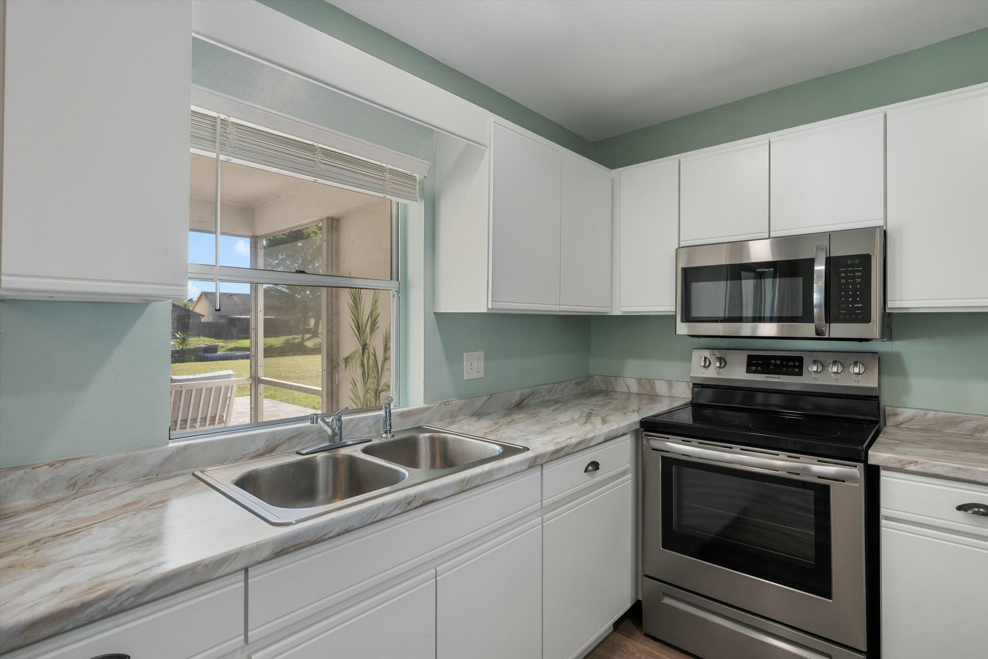 Residence photo 9