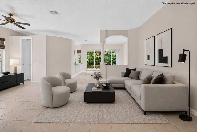 Residence photo 5