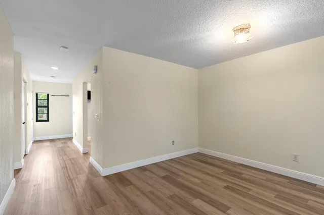  Unit F photo 10