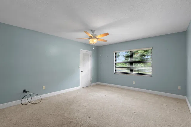 Unit F photo 12