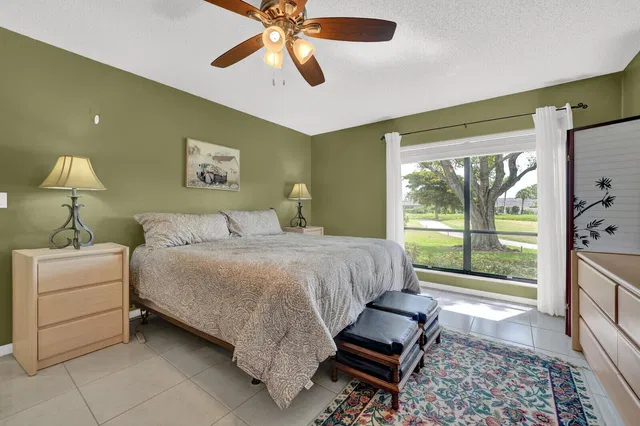  Residence photo 6
