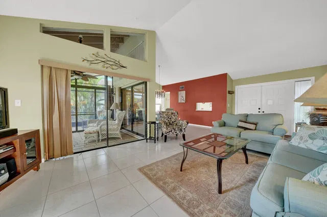  Residence photo 26