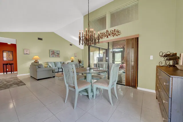  Residence photo 29