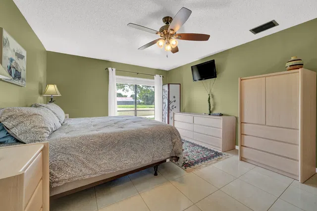  Residence photo 34