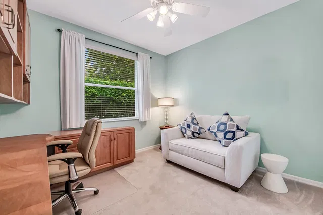 Residence photo 31