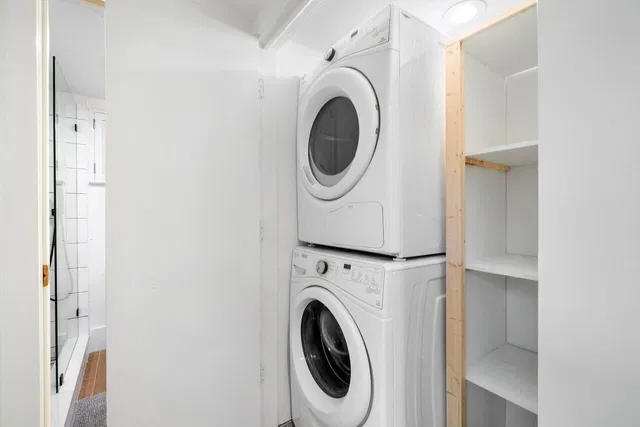  Unit 208 photo 8