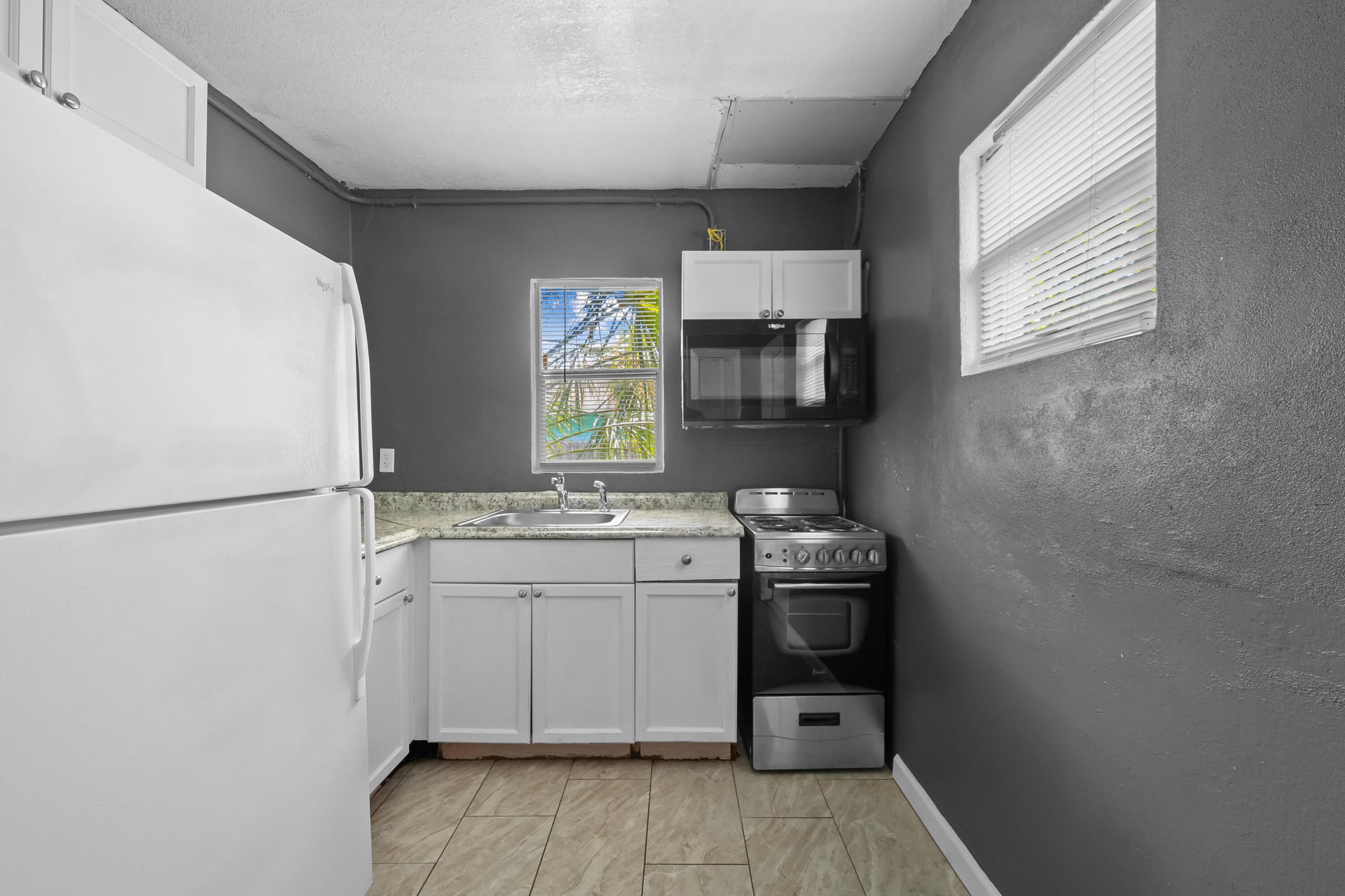  Residence photo 8