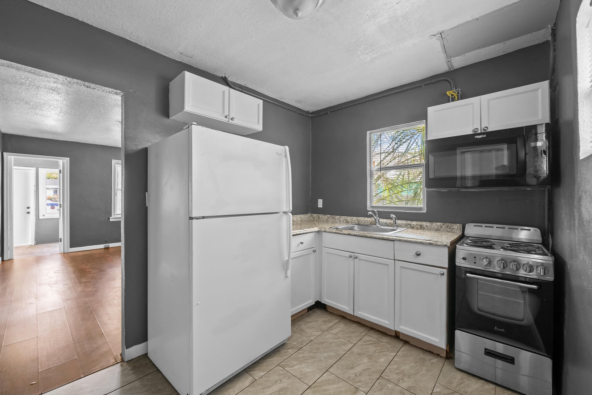  Residence photo 9