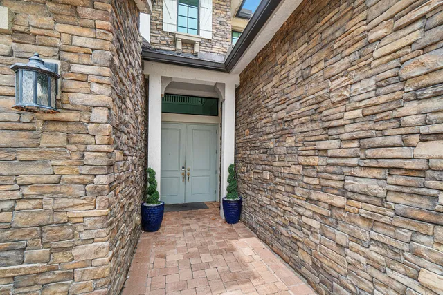 Residence photo 4
