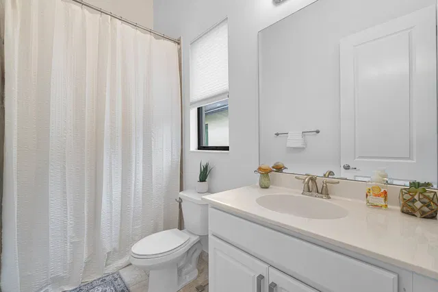Residence photo 22