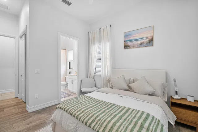 Residence photo 24
