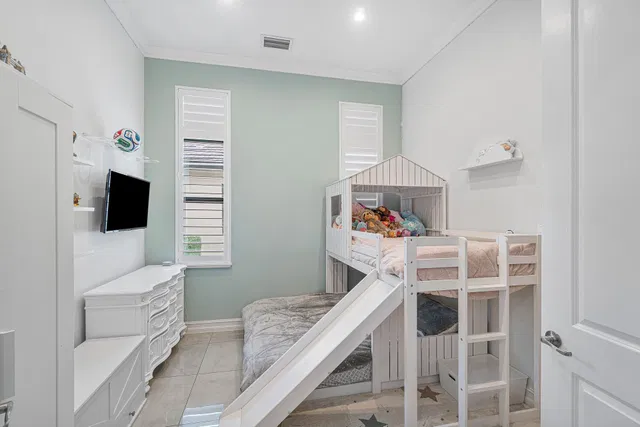 Residence photo 25