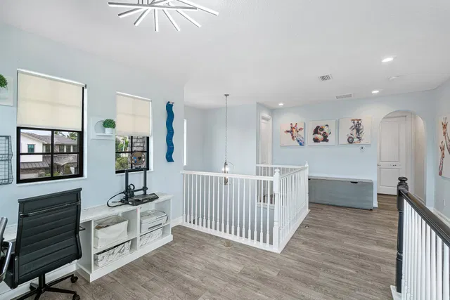 Residence photo 36
