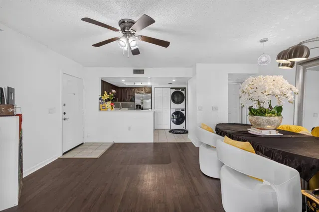  Unit 1504 photo 15