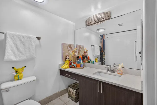  Unit 1504 photo 18