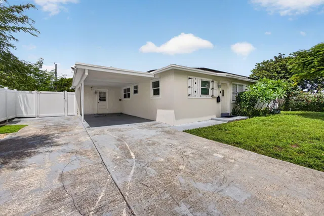 Residence photo 4