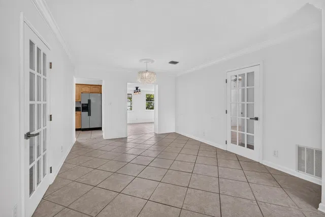 Residence photo 11