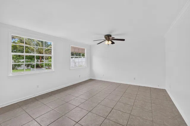 Residence photo 20