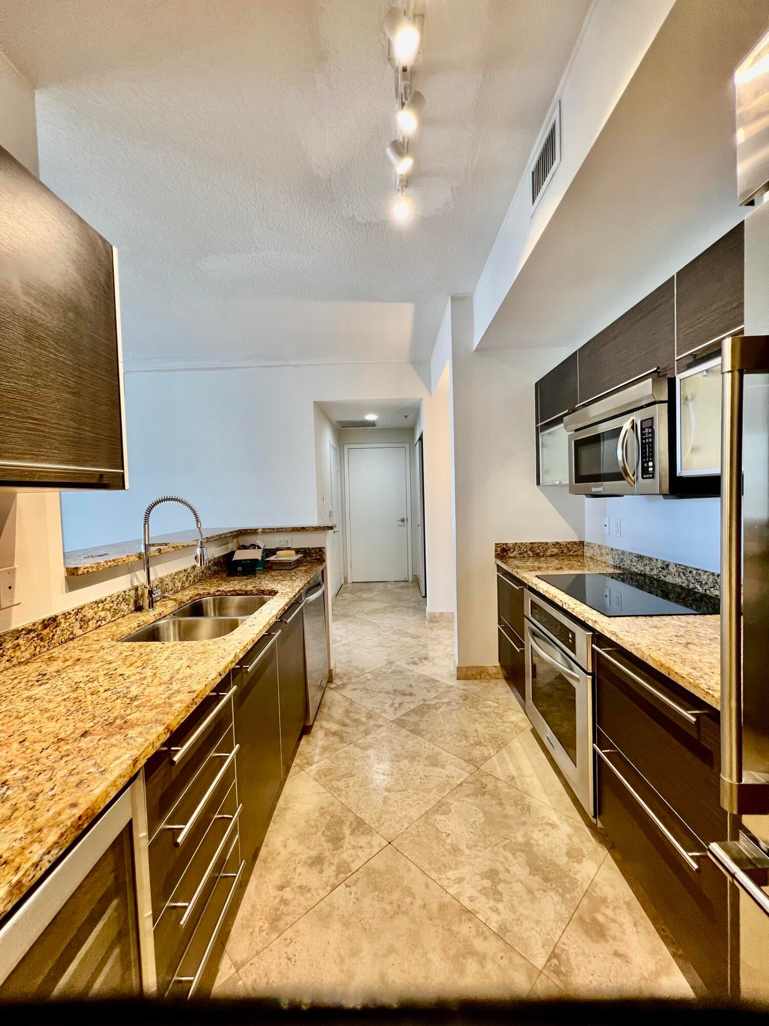 CityPlace South Tower Unit 1004 photo 6