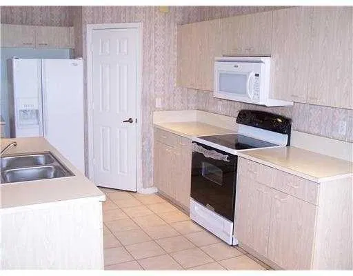 Residence photo 4