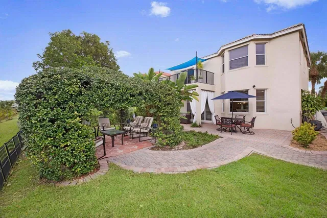 Residence photo 33