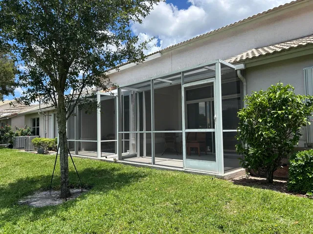 Residence photo 31
