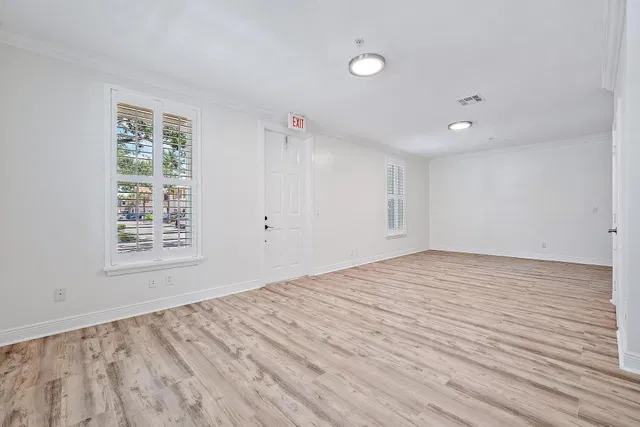 Residence photo 2
