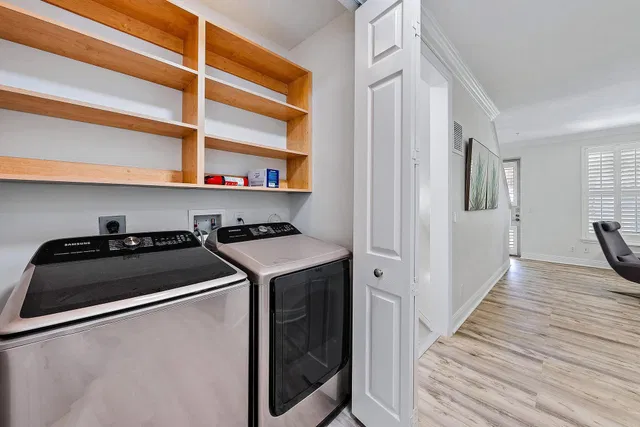 Residence photo 12