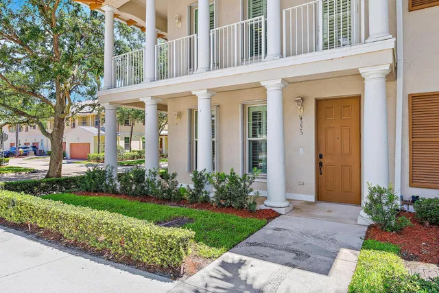 Residence photo 23