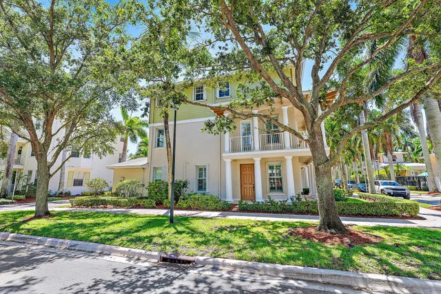 Residence photo 25