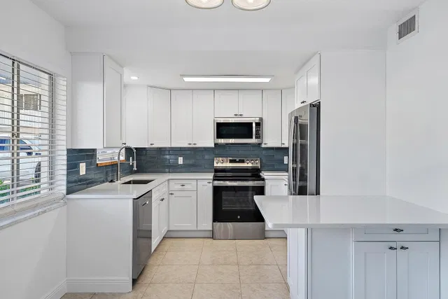 Unit Apt 107 photo 5