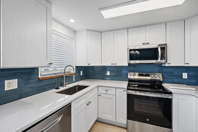 Unit Apt 107 photo 6