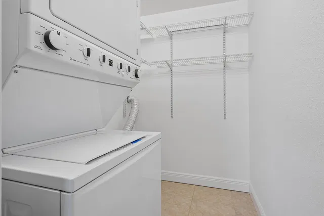 Unit Apt 107 photo 13