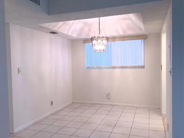 Unit 246 photo 9