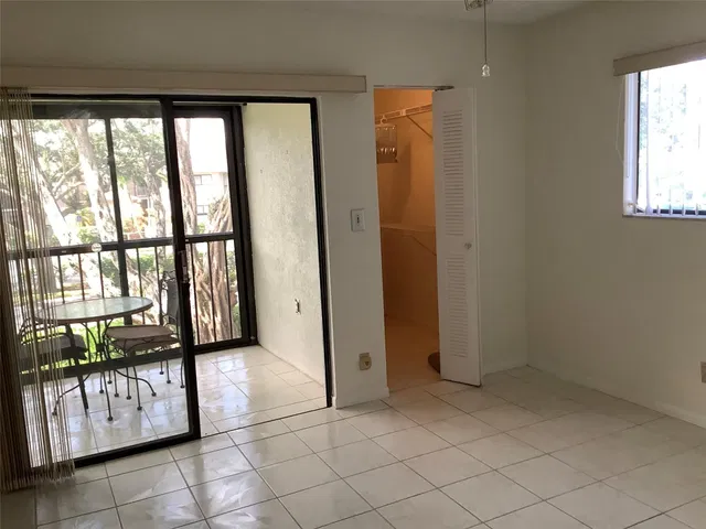 Unit 246 photo 14