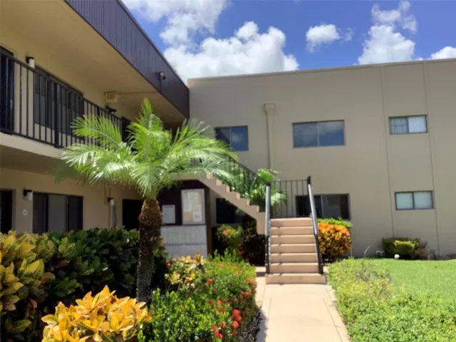 Unit 246 photo 20