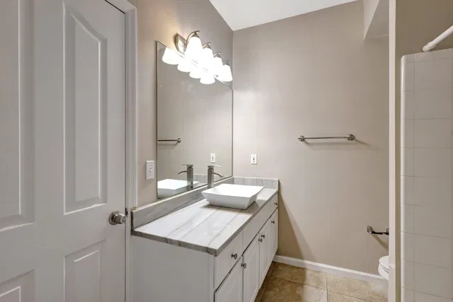 Unit 1508 photo 16