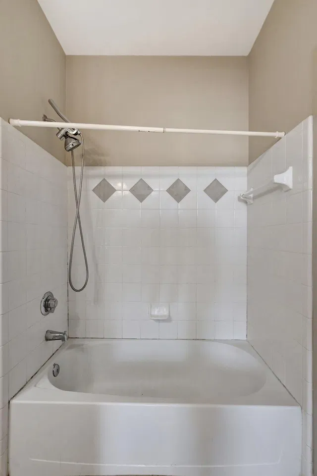 Unit 1508 photo 17